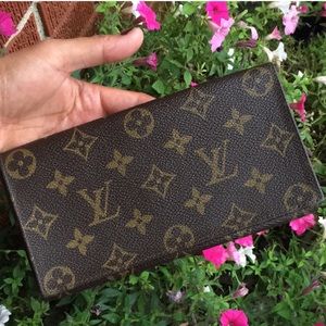 Louis Vuitton monogram wallet | vintage slim wallet